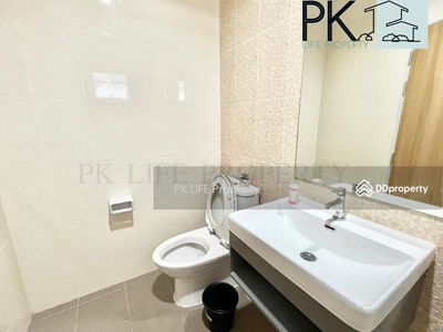 Housing in Ban Ratsada, Thailand Housing in Ban Ratsada, Thailand