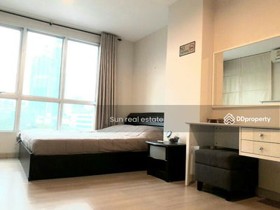 Life @ Sathorn 10, Bangkok, Thailand Life @ Sathorn 10, Bangkok, Thailand