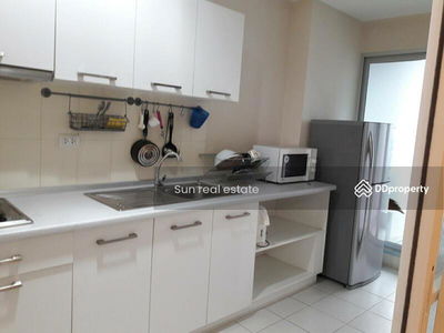 Life @ Sathorn 10, Bangkok, Thailand Life @ Sathorn 10, Bangkok, Thailand