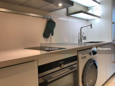 Sindhorn Residence, Bangkok, Thailand Sindhorn Residence, Bangkok, Thailand