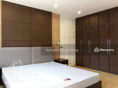 Prasanmitr Place, Bangkok, Thailand Prasanmitr Place, Bangkok, Thailand