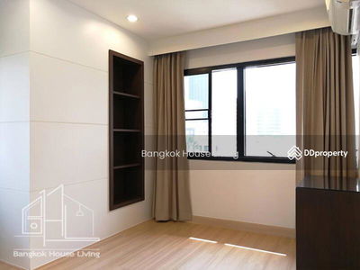 Prasanmitr Place, Bangkok, Thailand Prasanmitr Place, Bangkok, Thailand