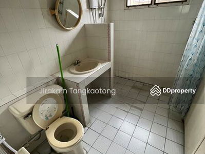 Prachachuen Village, Nonthaburi, Thailand Prachachuen Village, Nonthaburi, Thailand