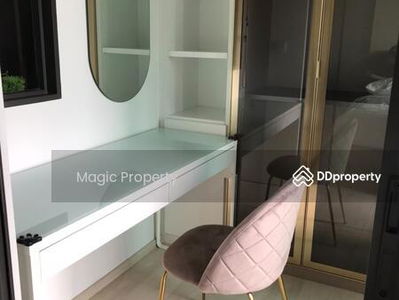 Life One Wireless, Bangkok, Thailand Life One Wireless, Bangkok, Thailand