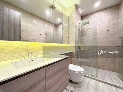 Whizdom Essence, Bangkok, Thailand Whizdom Essence, Bangkok, Thailand