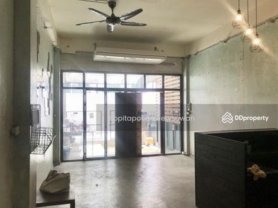 10500, Bangkok, Thailand 10500, Bangkok, Thailand