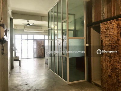 10500, Bangkok, Thailand 10500, Bangkok, Thailand