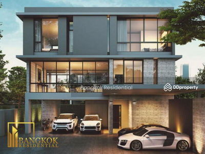 Quarter Thonglor, Bangkok, Thailand Quarter Thonglor, Bangkok, Thailand