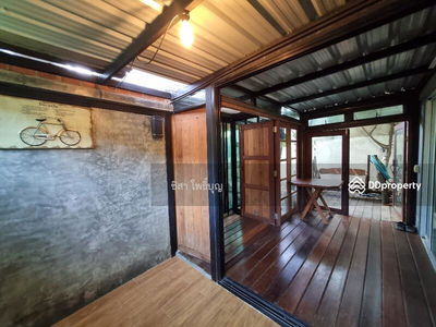 The connect 15 onnut, Bangkok, Thailand The connect 15 onnut, Bangkok, Thailand