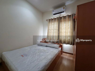 Golden Town Kaset Lat Pla Kow, Bangkok, Thailand Golden Town Kaset Lat Pla Kow, Bangkok, Thailand