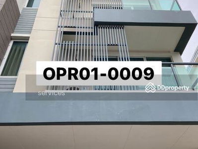 Town Avenue Srinakarin, Bangkok, Thailand Town Avenue Srinakarin, Bangkok, Thailand