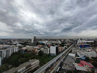 Life @ Ratchada, Bangkok, Thailand Life @ Ratchada, Bangkok, Thailand