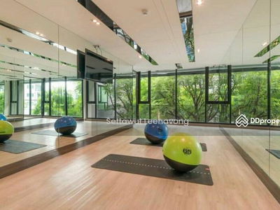 KnightsBridge Phaholyothin Interchange, Bangkok, Thailand KnightsBridge Phaholyothin Interchange, Bangkok, Thailand