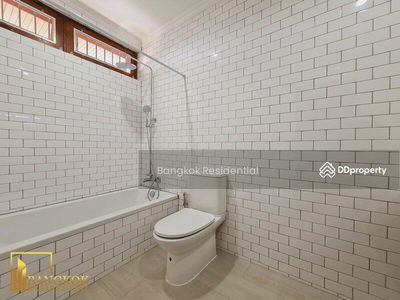 3 Bedroom House in Ekamai soi 22, Bangkok, Thailand 3 Bedroom House in Ekamai soi 22, Bangkok, Thailand