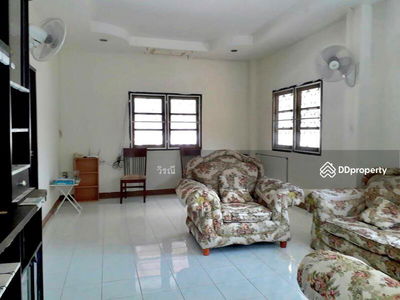 Single-storey detached house for rent, near the terminal, lots of space, Nakhon Ratchasima, Thailand Single-storey detached house for rent, near the terminal, lots of space, Nakhon Ratchasima, Thailand
