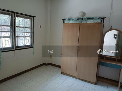 Single-storey detached house for rent, near the terminal, lots of space, Nakhon Ratchasima, Thailand Single-storey detached house for rent, near the terminal, lots of space, Nakhon Ratchasima, Thailand