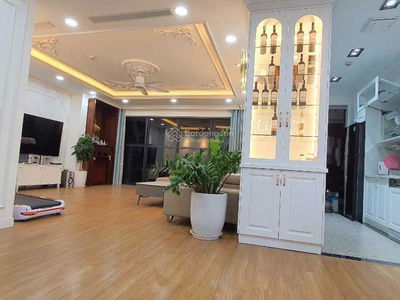 Iris Garden, Vietnam Iris Garden, Vietnam