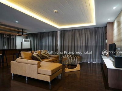 Adamas Phahonyotin, Bangkok, Thailand Adamas Phahonyotin, Bangkok, Thailand