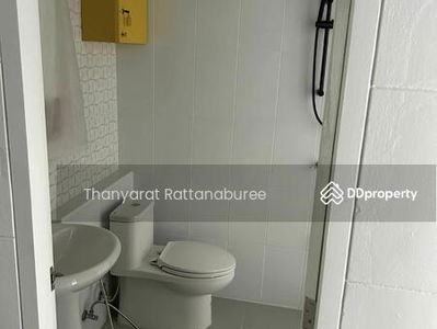 Townhouse for rent in Ekkamai, Bangkok, Thailand Townhouse for rent in Ekkamai, Bangkok, Thailand