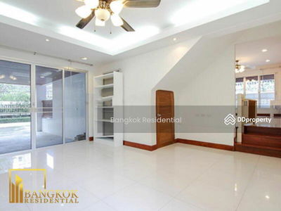 House in Compound, Bangkok, Thailand House in Compound, Bangkok, Thailand