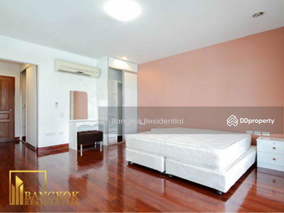 House in Compound, Bangkok, Thailand House in Compound, Bangkok, Thailand