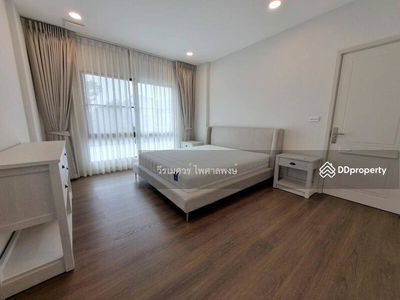 Nantawan Rama 9 New Krungthepkreetha, Bangkok, Thailand Nantawan Rama 9 New Krungthepkreetha, Bangkok, Thailand