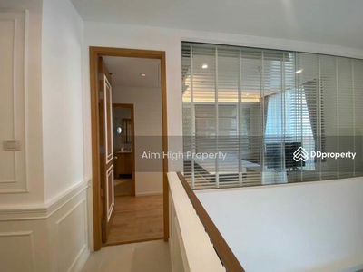 The Empire Place, Bangkok, Thailand The Empire Place, Bangkok, Thailand