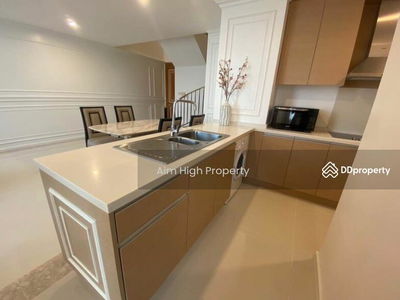 The Empire Place, Bangkok, Thailand The Empire Place, Bangkok, Thailand