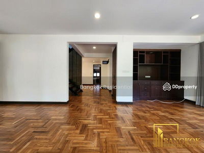 Detached House, Bangkok, Thailand Detached House, Bangkok, Thailand