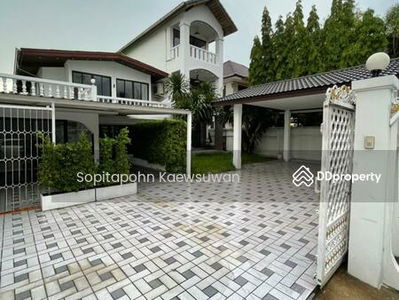 10400, Bangkok, Thailand 10400, Bangkok, Thailand