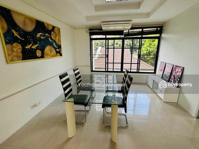 Moo Baan Chicha Castle, Bangkok, Thailand Moo Baan Chicha Castle, Bangkok, Thailand