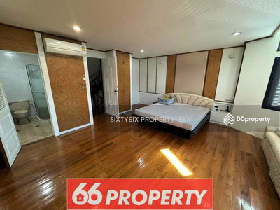 Moo Baan Chicha Castle, Bangkok, Thailand Moo Baan Chicha Castle, Bangkok, Thailand