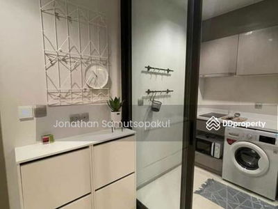 Life Asoke, Bangkok, Thailand Life Asoke, Bangkok, Thailand