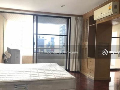 Asoke Towers, Bangkok, Thailand Asoke Towers, Bangkok, Thailand