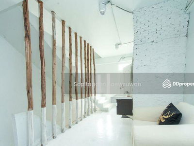 10110, Bangkok, Thailand 10110, Bangkok, Thailand