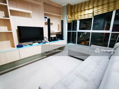 Lumpini Park Beach Jomtien, Chon Buri, Thailand Lumpini Park Beach Jomtien, Chon Buri, Thailand