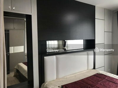 Life @ Sathorn 10, Bangkok, Thailand Life @ Sathorn 10, Bangkok, Thailand