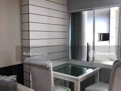 Life @ Sathorn 10, Bangkok, Thailand Life @ Sathorn 10, Bangkok, Thailand