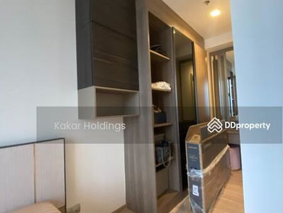 The Line Phahon-Pradipat, Bangkok, Thailand The Line Phahon-Pradipat, Bangkok, Thailand