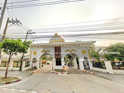 Villa Royal The Mall Bang Khae (3.5 km.), Bangkok, Thailand Villa Royal The Mall Bang Khae (3.5 km.), Bangkok, Thailand