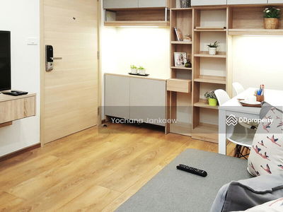 Park Origin Phrom Phong, Bangkok, Thailand Park Origin Phrom Phong, Bangkok, Thailand