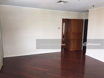 Le Raffine Sukhumvit 24, Bangkok, Thailand Le Raffine Sukhumvit 24, Bangkok, Thailand