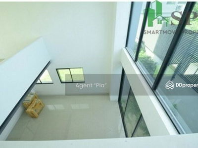 Nirvana Define Rama 9, Bangkok, Thailand Nirvana Define Rama 9, Bangkok, Thailand