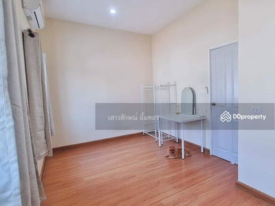 Golden Town Bangna-Suanluang, Bangkok, Thailand Golden Town Bangna-Suanluang, Bangkok, Thailand