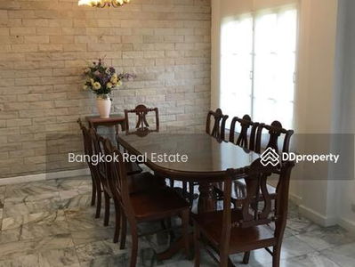 Mantana Prayasuren 26, Bangkok, Thailand Mantana Prayasuren 26, Bangkok, Thailand