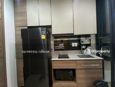 The Line Phahon-Pradipat, Bangkok, Thailand The Line Phahon-Pradipat, Bangkok, Thailand