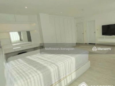 Silom Grand Terrace, Bangkok, Thailand Silom Grand Terrace, Bangkok, Thailand