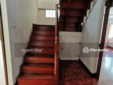 Single house for rent in Soi Sukhumvit 20. (SPSAM872), Bangkok., Thailand Single house for rent in Soi Sukhumvit 20. (SPSAM872), Bangkok., Thailand