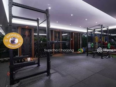 Vanicha Park Langsuan, Bangkok, Thailand Vanicha Park Langsuan, Bangkok, Thailand