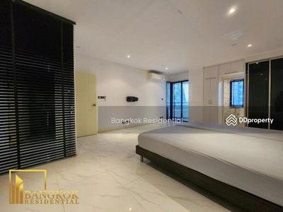 Moon Tower, Bangkok, Thailand Moon Tower, Bangkok, Thailand